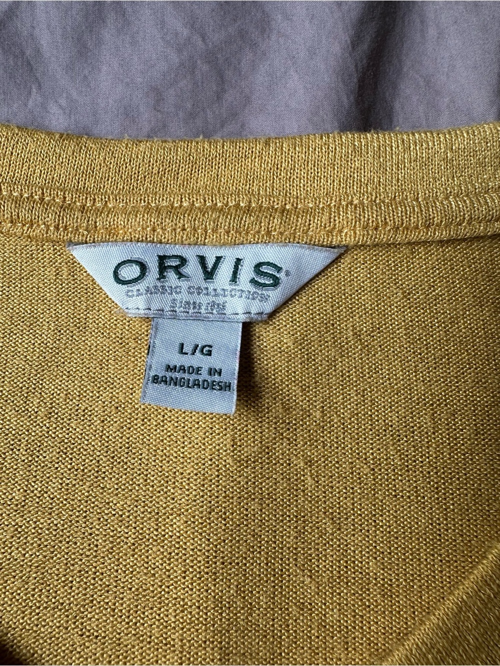 Orvis Shirt Womens Large Yellow V Neck Short Sleeve Stretch Pullover Mustard - Picture 3 of 9